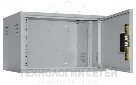 Шкаф настенный Forpost Monolit-7U 600-С-СПТ